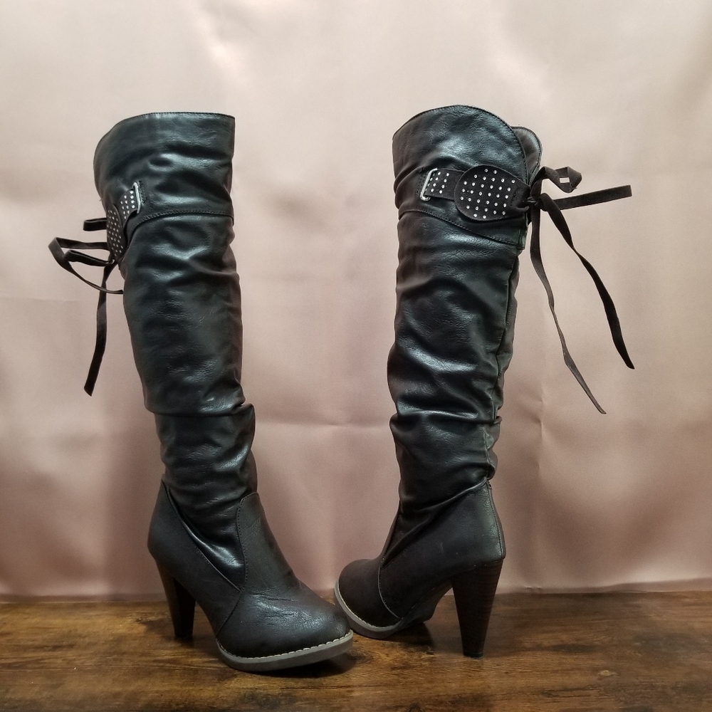 One O One, Brown Faux Leather Boots W/ Decorative Tie around top Size 6